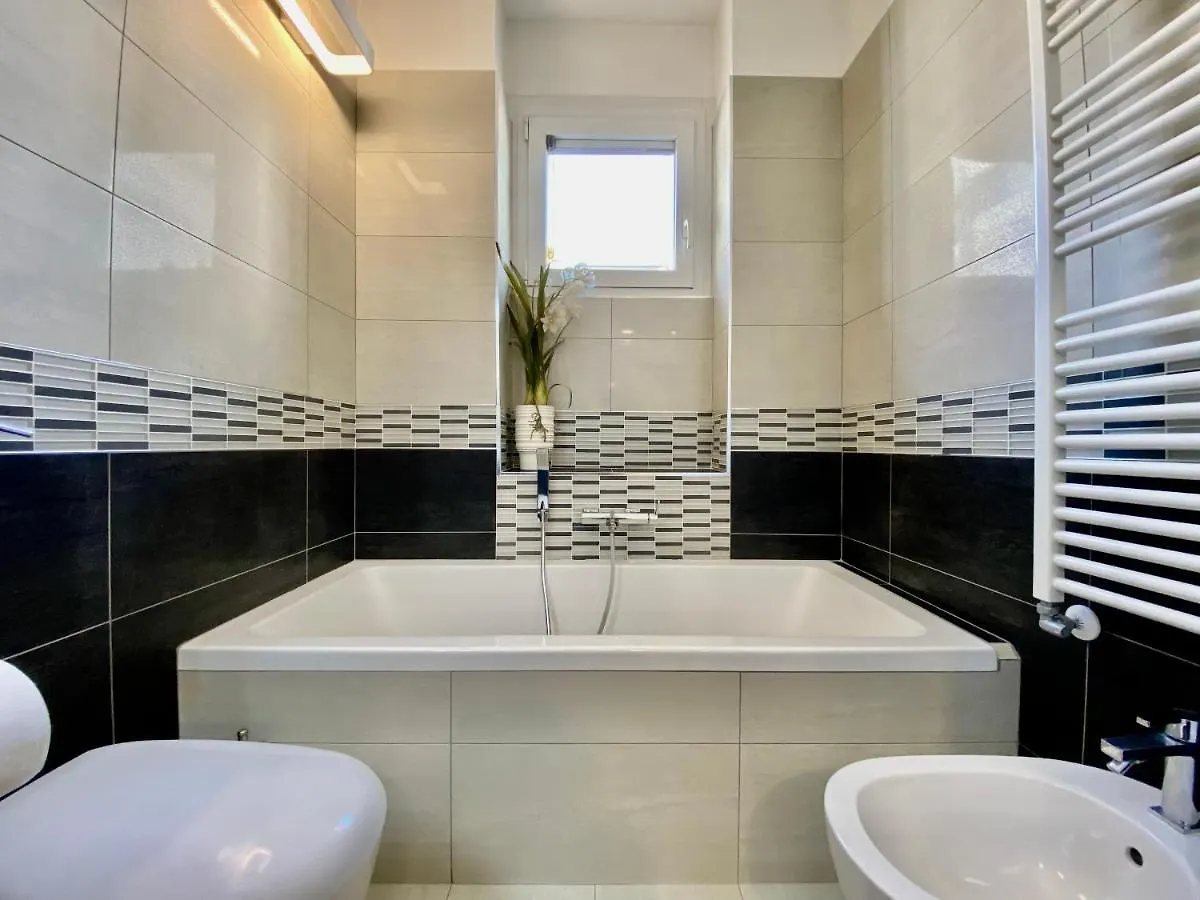 Future Apartments Bisceglie ميلان