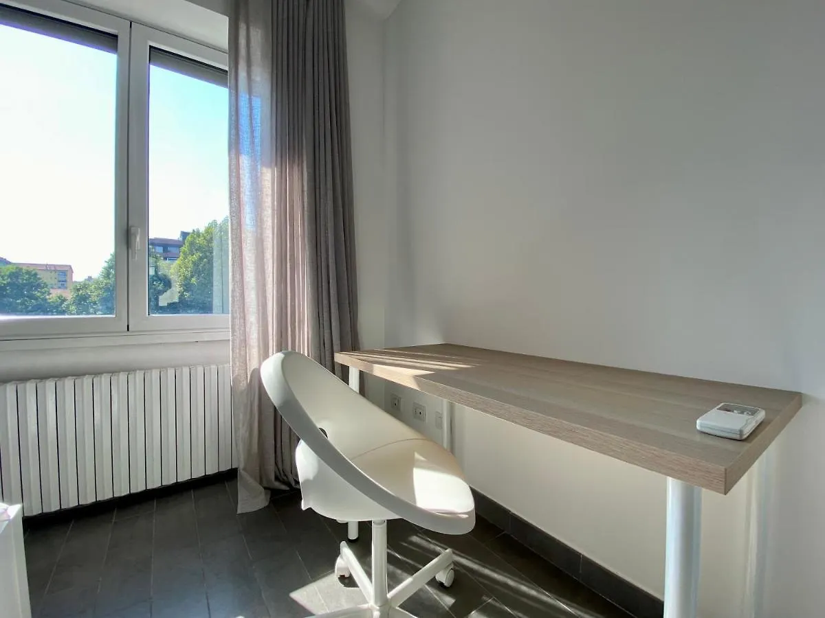 Future Apartments Bisceglie ميلان 0*,  إيطاليا