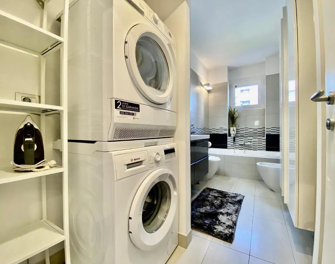 Future Apartments Bisceglie ميلان إيطاليا