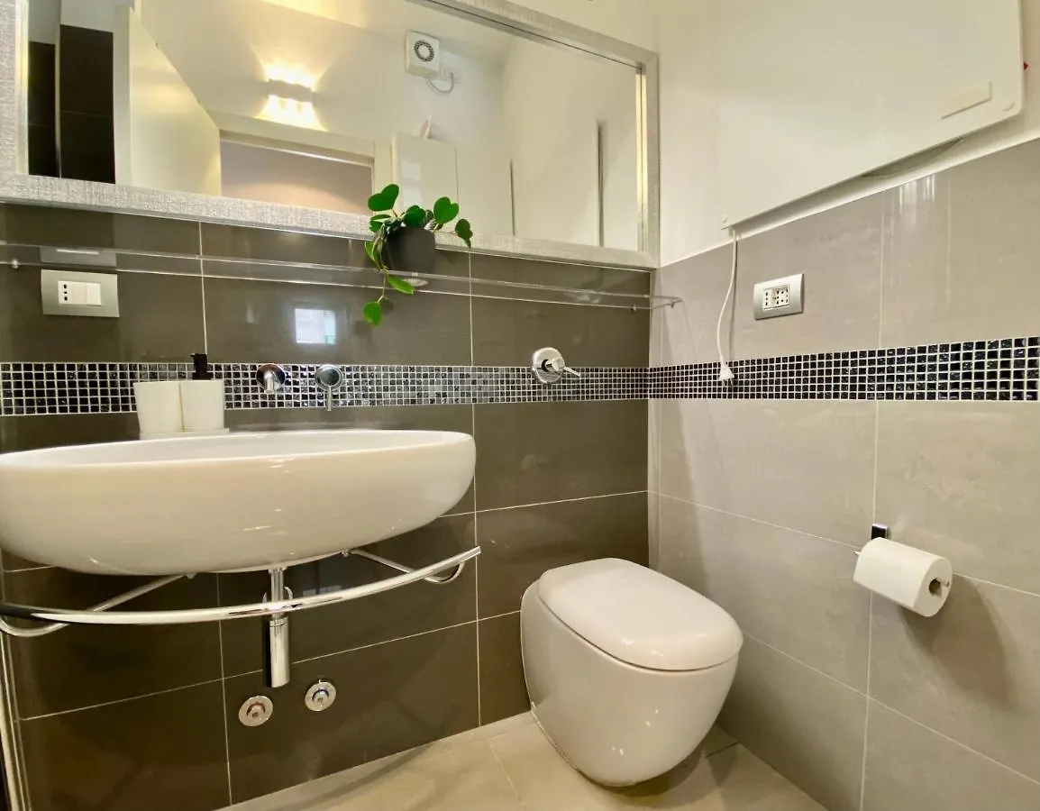 Future Apartments Bisceglie ميلان